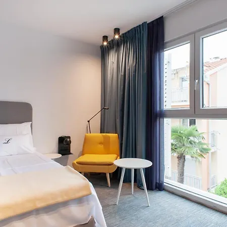 Boutique Lili 4* Ровінь