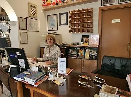 Boutique Lili Ровінь
