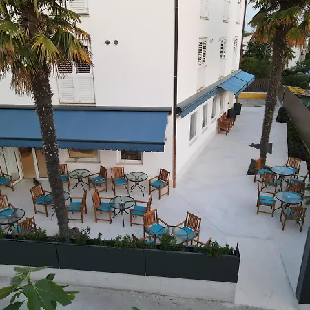 Hotel Boutique Lili Rovigno